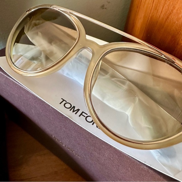 Tom Ford Edita Sunglasses TF384 58mm cat eye gray gradient yellow grey main image 7